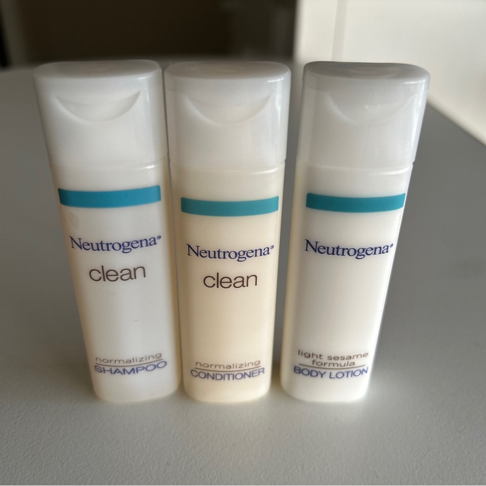 Neutrogena Travel Lot